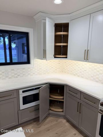 5815 N 17th ST, Dalton Gardens, ID 83815