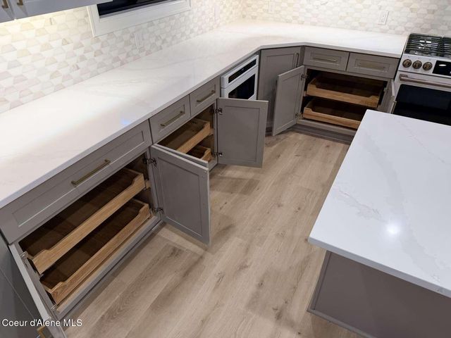 5815 N 17th ST, Dalton Gardens, ID 83815