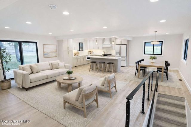 5815 N 17th ST, Dalton Gardens, ID 83815