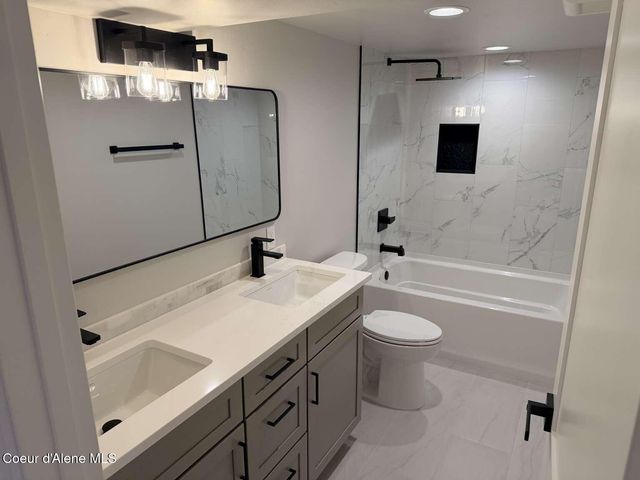 5815 N 17th ST, Dalton Gardens, ID 83815