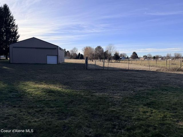 5815 N 17th ST, Dalton Gardens, ID 83815