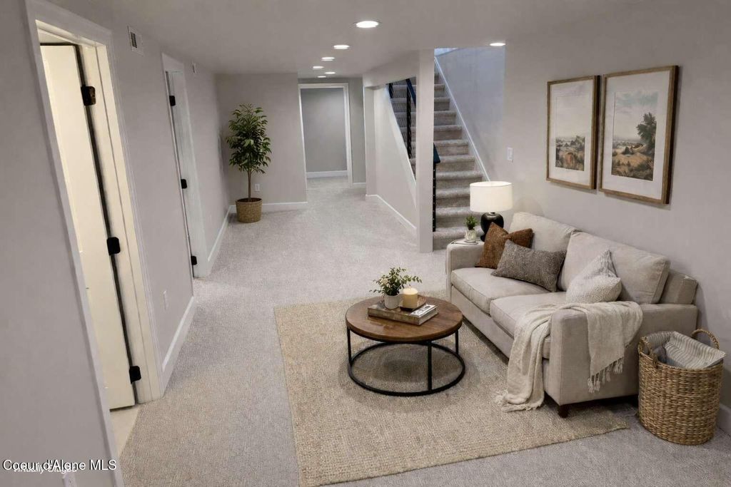 5815 N 17th ST, Dalton Gardens, ID 83815 photo 5