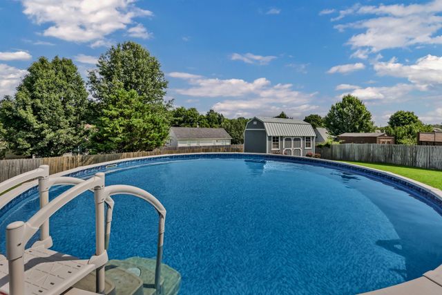 252 Harold Dr, Clarksville, TN 37040