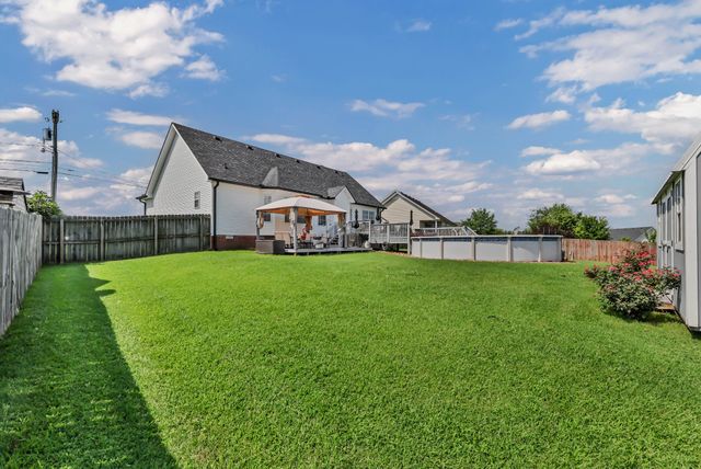 252 Harold Dr, Clarksville, TN 37040