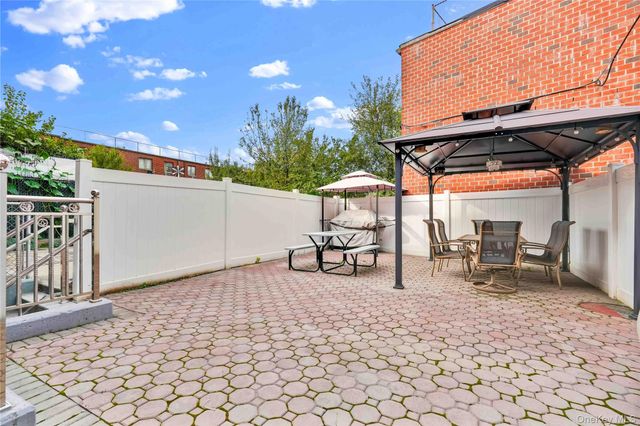 861 Home Street, Bronx, NY 10459