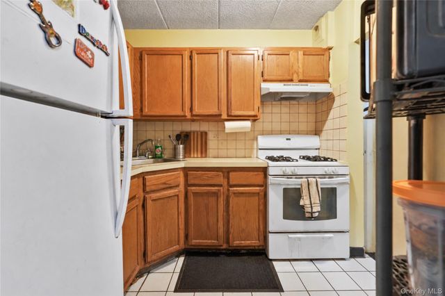 861 Home Street, Bronx, NY 10459
