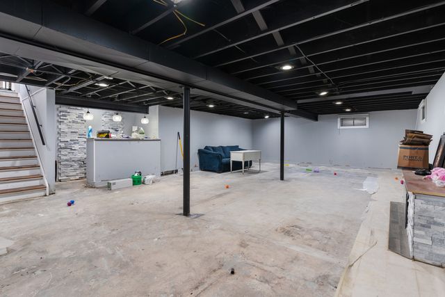 918 Mayfair Place, Rockford, IL 61107