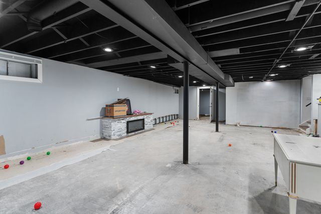 918 Mayfair Place, Rockford, IL 61107