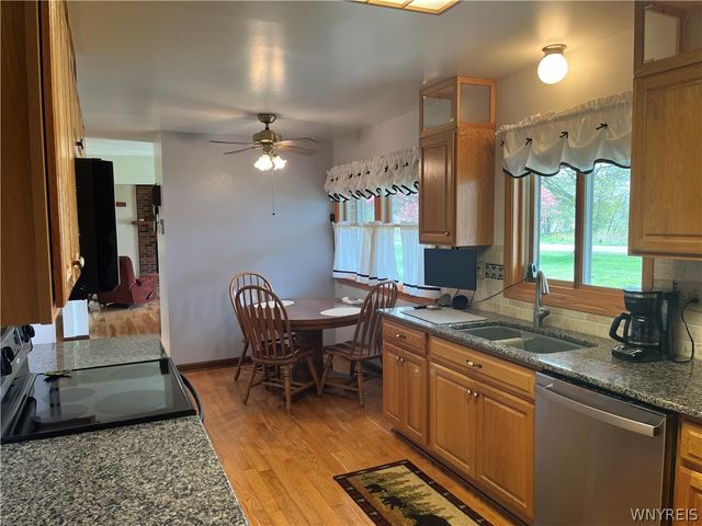 9832 Francis Road, Bethany, NY 14020