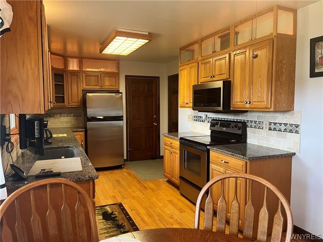 9832 Francis Road, Bethany, NY 14020