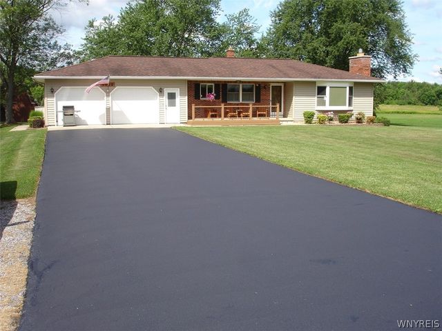 9832 Francis Road, Bethany, NY 14020