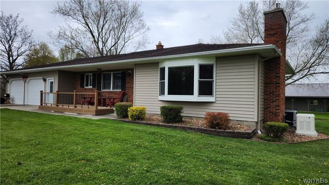 9832 Francis Road, Bethany, NY 14020