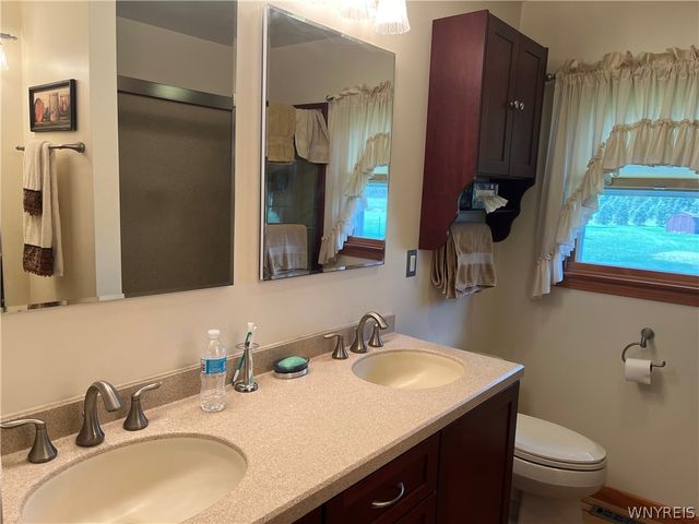 9832 Francis Road, Bethany, NY 14020