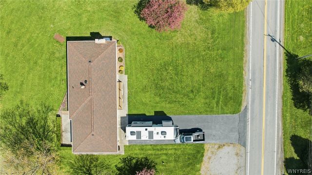 9832 Francis Road, Bethany, NY 14020