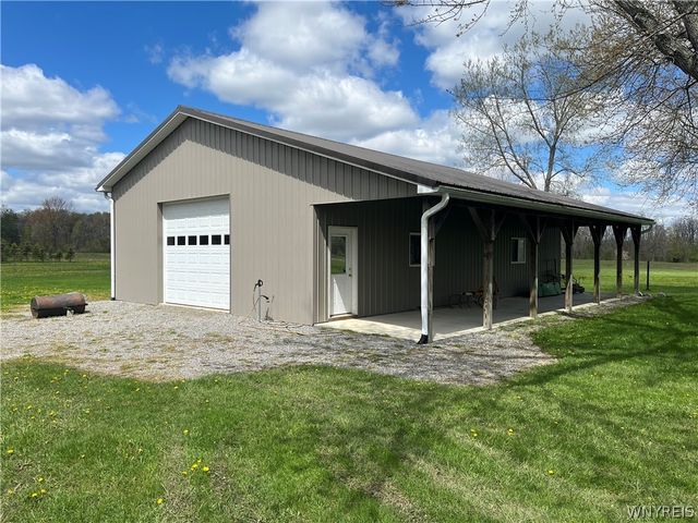 9832 Francis Road, Bethany, NY 14020