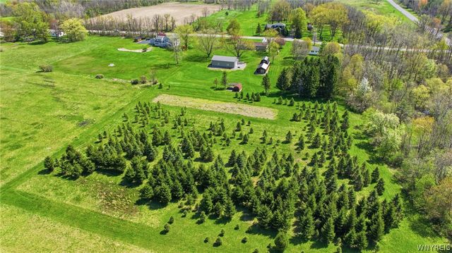 9832 Francis Road, Bethany, NY 14020