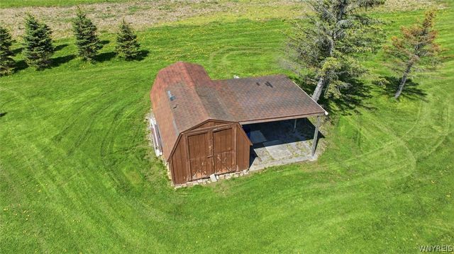 9832 Francis Road, Bethany, NY 14020