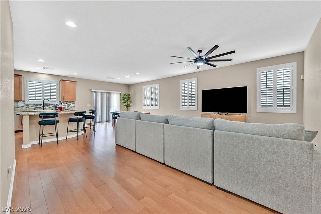 7526 Campbell Ranch Avenue, Las Vegas, NV 89179 — photo 5