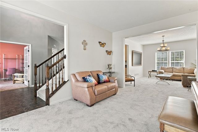 7372 Meadow Brooke Way, Northfield, OH 44067