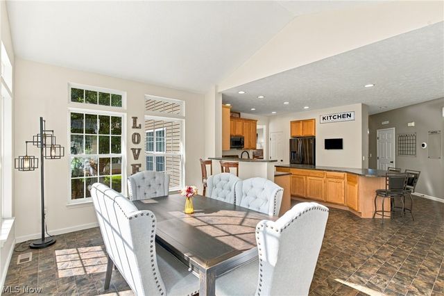 7372 Meadow Brooke Way, Northfield, OH 44067