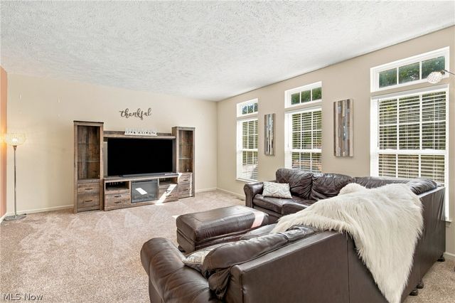 7372 Meadow Brooke Way, Northfield, OH 44067