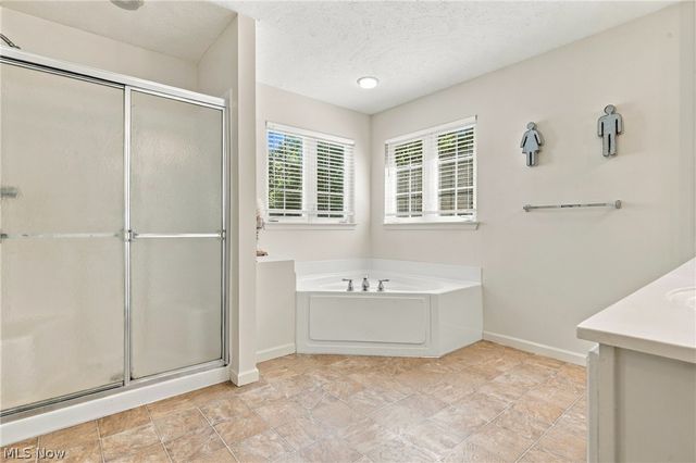 7372 Meadow Brooke Way, Northfield, OH 44067