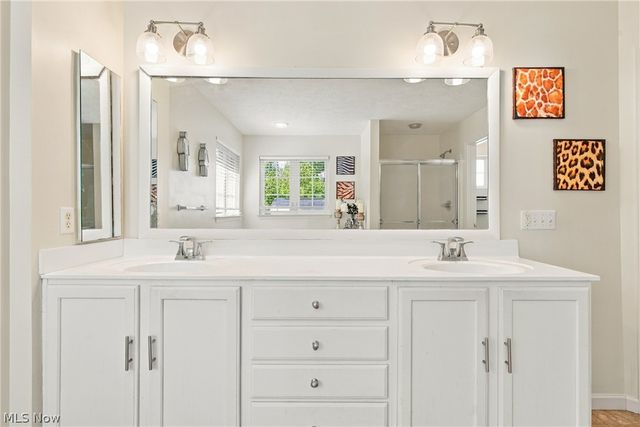7372 Meadow Brooke Way, Northfield, OH 44067
