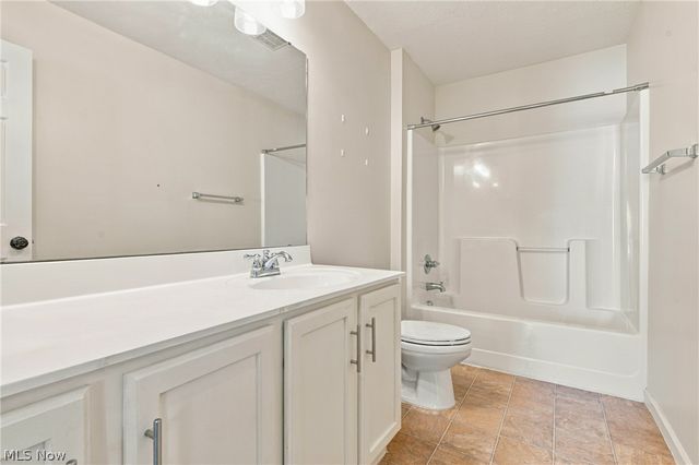 7372 Meadow Brooke Way, Northfield, OH 44067