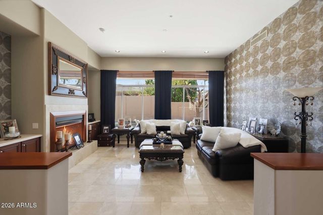 10975 E KORA Lane, Scottsdale, AZ 85255