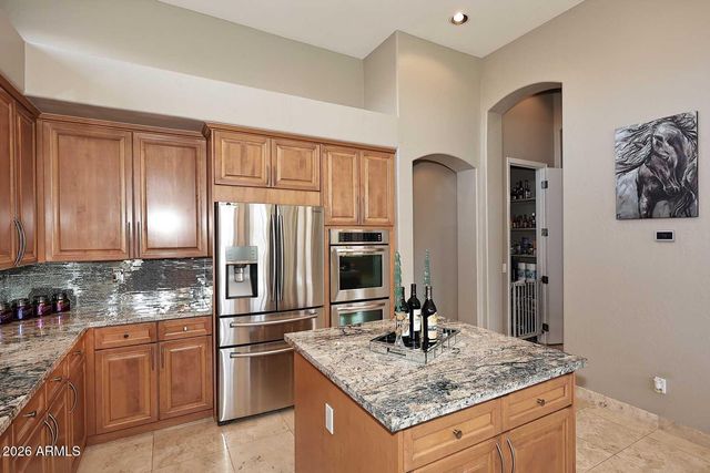 10975 E KORA Lane, Scottsdale, AZ 85255