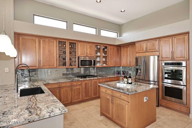 10975 E KORA Lane, Scottsdale, AZ 85255