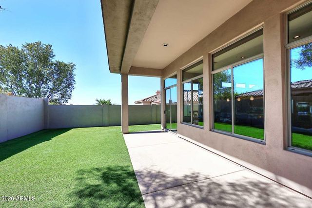 10975 E KORA Lane, Scottsdale, AZ 85255