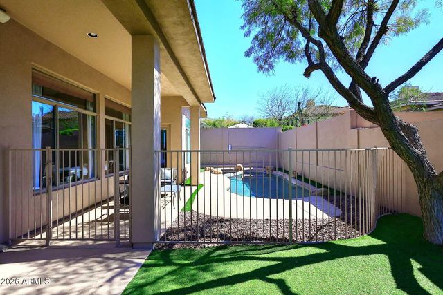 10975 E KORA Lane, Scottsdale, AZ 85255