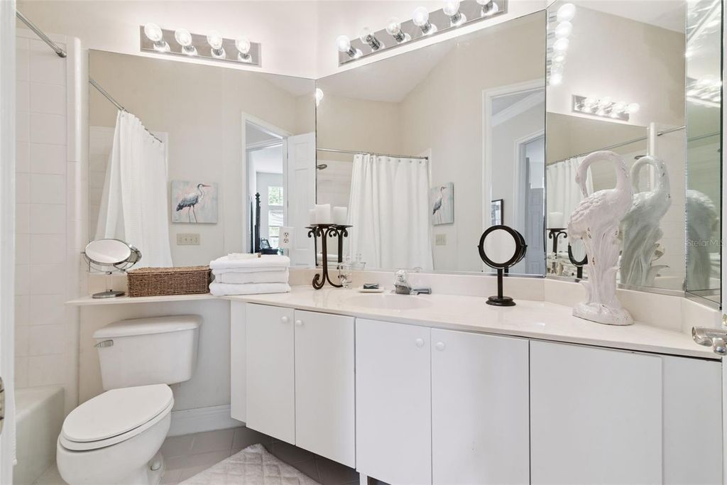 Image 17 of property listing at 8444 FOXWORTH CIRCLE 48, Orlando, FL 32819