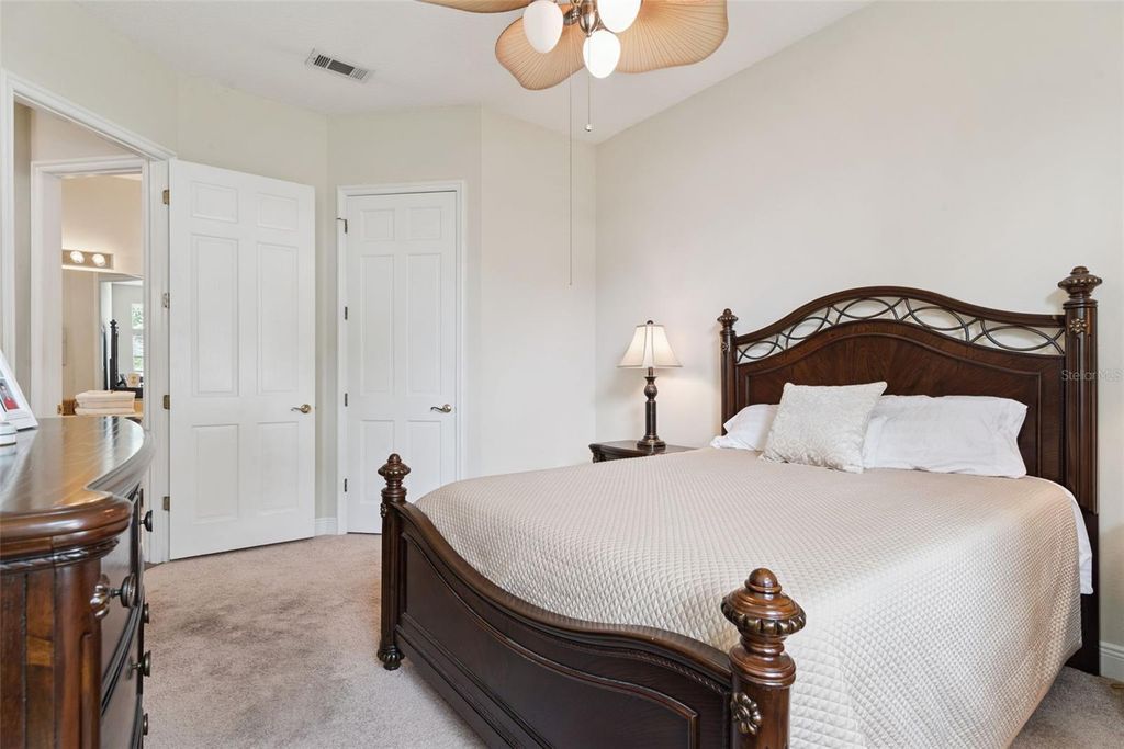 Image 19 of property listing at 8444 FOXWORTH CIRCLE 48, Orlando, FL 32819