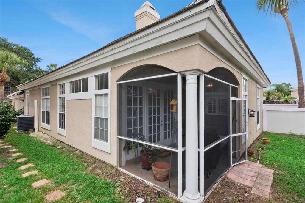 Image 27 of property listing at 8444 FOXWORTH CIRCLE 48, Orlando, FL 32819