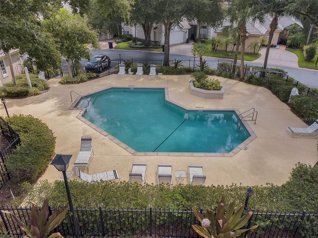 Image 33 of property listing at 8444 FOXWORTH CIRCLE 48, Orlando, FL 32819