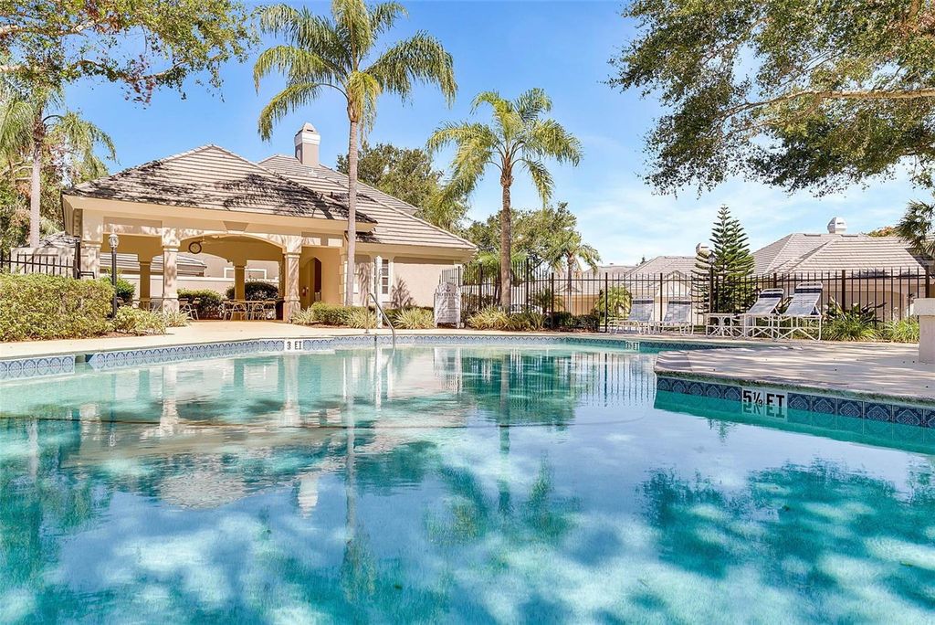 Image 34 of property listing at 8444 FOXWORTH CIRCLE 48, Orlando, FL 32819