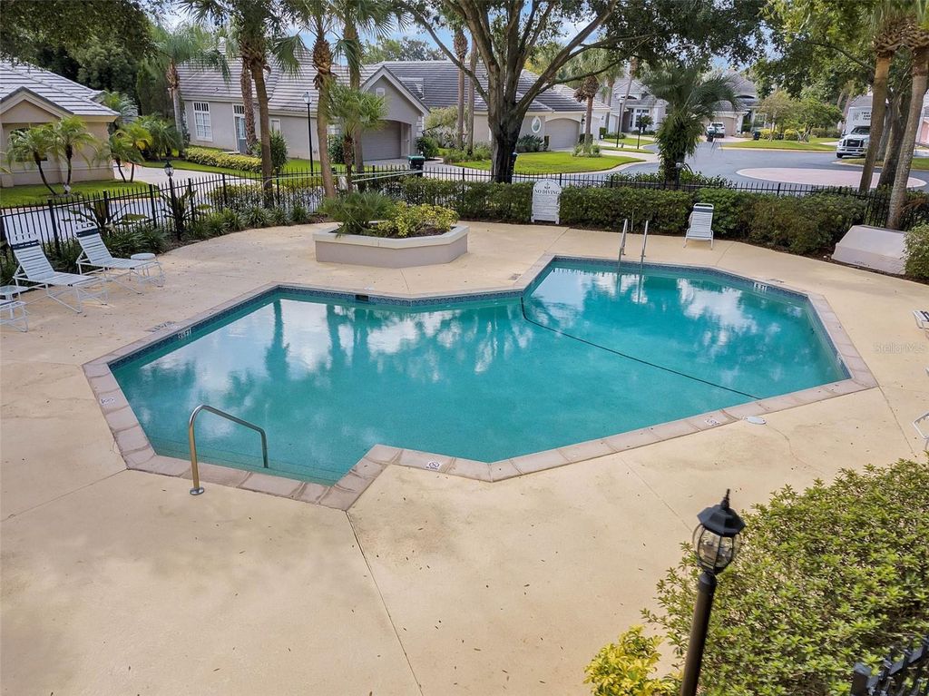 Image 35 of property listing at 8444 FOXWORTH CIRCLE 48, Orlando, FL 32819