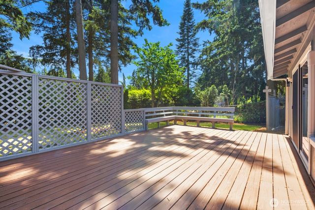 6708 161 St Court E, Puyallup, WA 98375