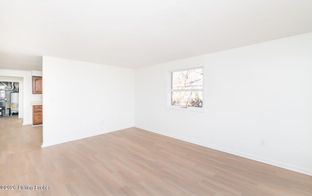 2428 Weber Ln, Louisville, KY 40216