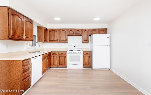 2428 Weber Ln, Louisville, KY 40216