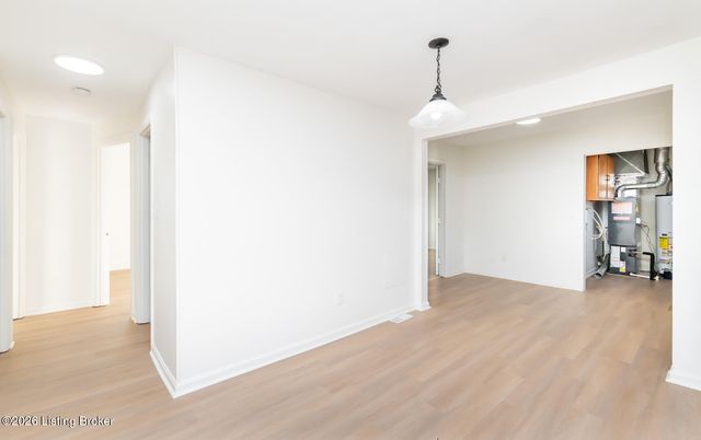 2428 Weber Ln, Louisville, KY 40216