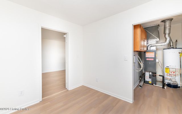 2428 Weber Ln, Louisville, KY 40216