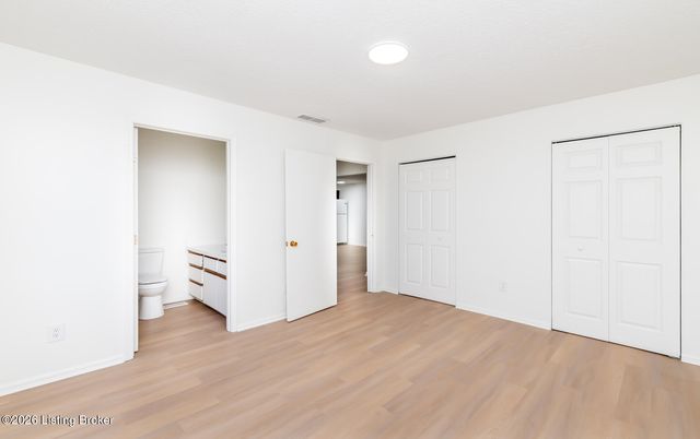 2428 Weber Ln, Louisville, KY 40216