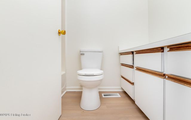 2428 Weber Ln, Louisville, KY 40216