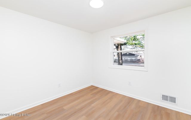 2428 Weber Ln, Louisville, KY 40216