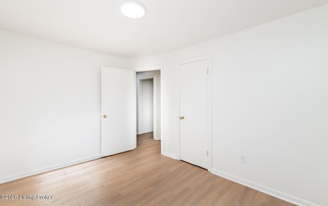 2428 Weber Ln, Louisville, KY 40216