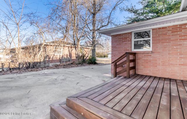 2428 Weber Ln, Louisville, KY 40216