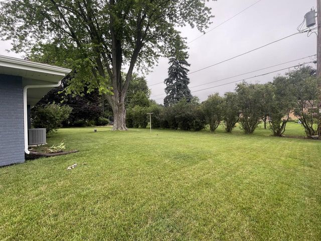 W155N11684 Sunny View AVENUE, Germantown, WI 53022